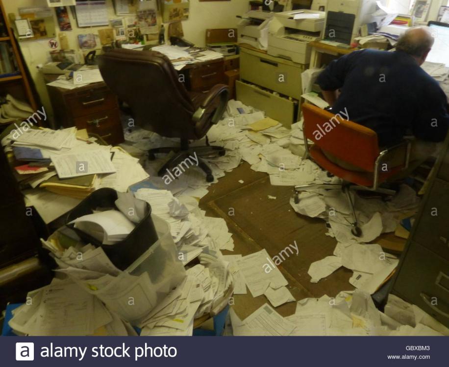 accountant-office-GBXBM3.jpg